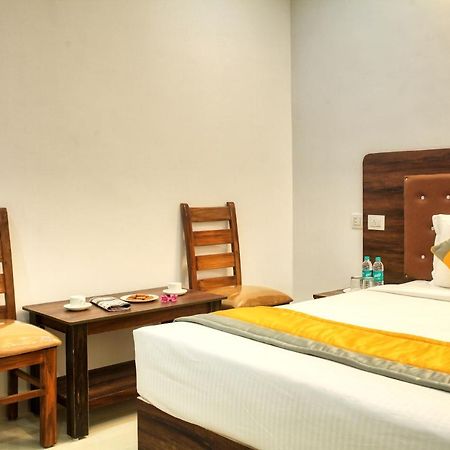 Visa Inn Transit Stay With Airport Transfer Bangalore Exterior foto